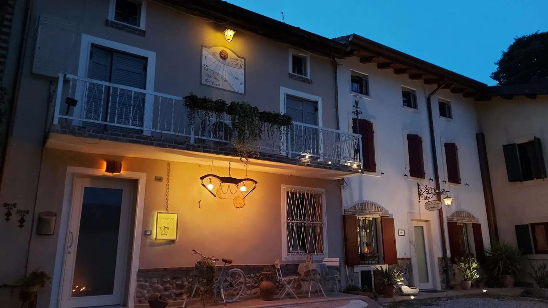 B&B Corte Colli Antichi Sona Bed & Breakfast